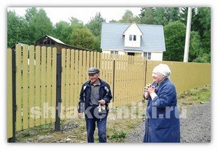 Фото забора штакетник RAL 1014 бежевый в Нарьян-Маре